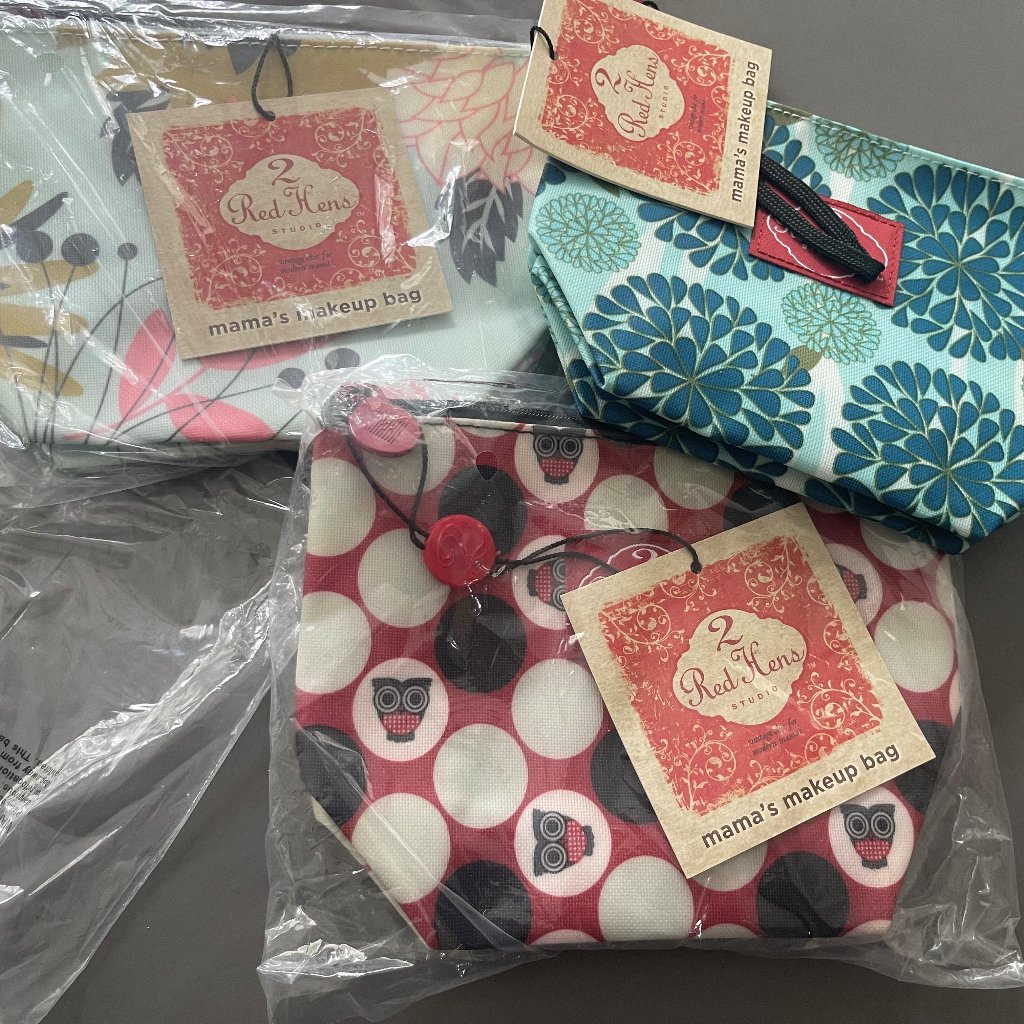 2 Red Hens Mamas MakeUp Bag Bundle